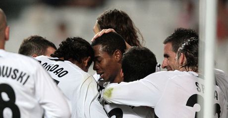 Fernandinho: Congratulated on his contribution to the goal