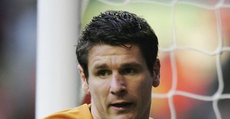 Pollitt: Agrees new deal