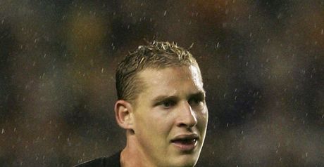 Gyepes: Cobblers contract