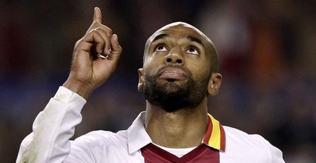 Kanoute: Happy in Spain
