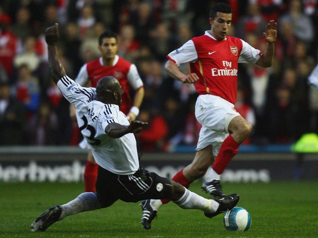 Van Persie Adebayor