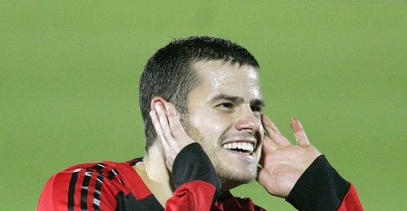 Barnetta: Eyes English move
