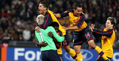 Almunia: Backing Gunners