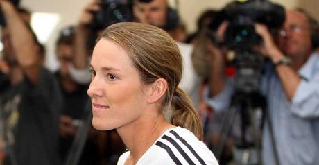 Henin: retirement u-turn