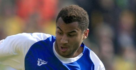 Howe: Rushden loan move