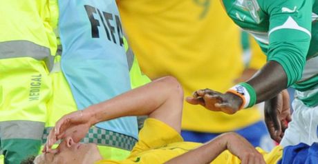 Elano: Ankle injury