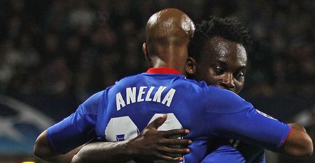 Anelka: Hit brace