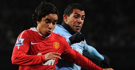  - Rafael-Carlos-Tevez-Man-City-v-Man-United_2525516