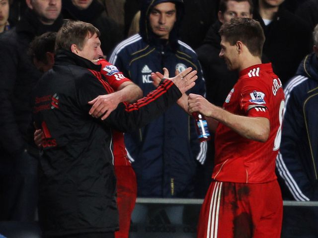 Dalglish: Backs Gerrard to continue