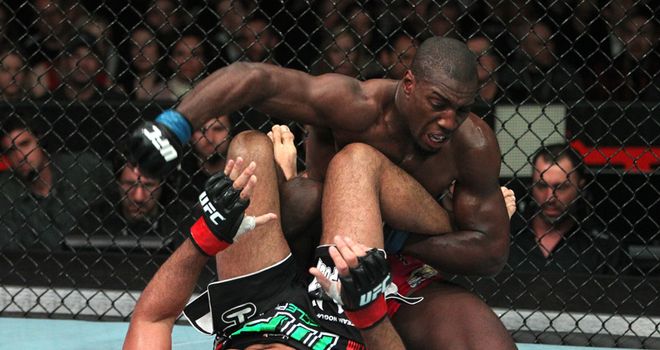 Davis pounds into Nogueria