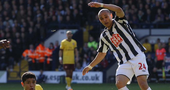 Denilson: Gunners boss Wenger has held talks with want-away midfielder