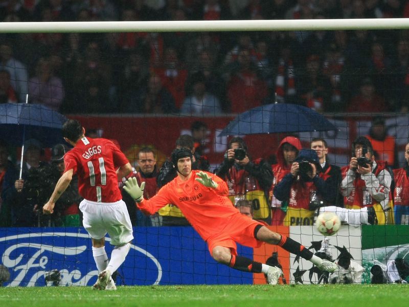 Giggs sent Petr Cech the wrong way from the spot in the shoot-out