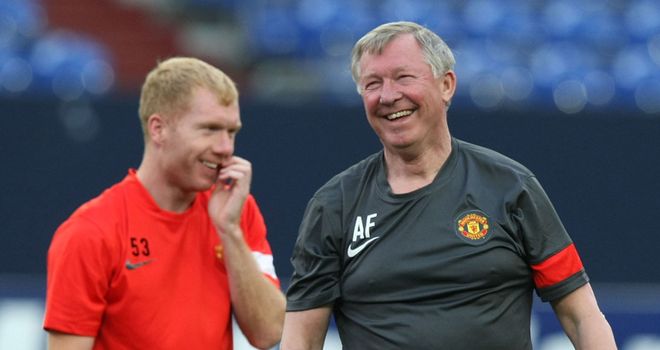 Sir-Alex-Ferguson-Paul-Scholes-Manchester-Uni_2589926.jpg?20110426153405