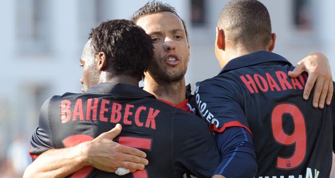 Guillaume Hoarau: Staying at PSG