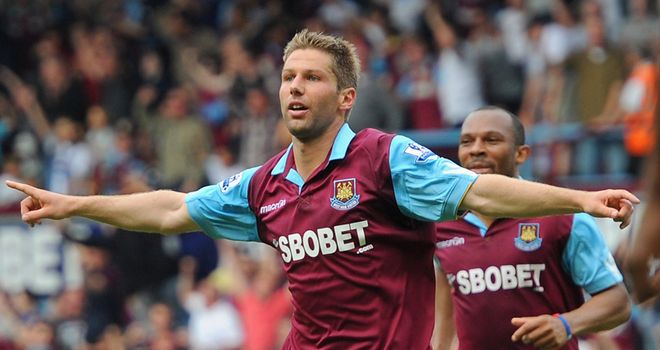 Hitzlsperger: Set to decide new club