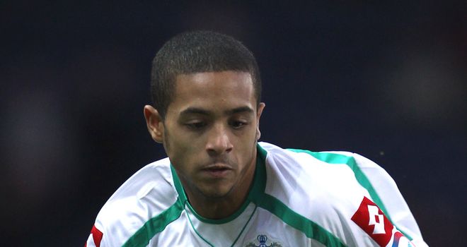 Andrade: Makes loan switch to join Shots