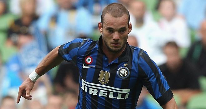 Sneijder: Repeatedly linked with Man Utd and Van der Vaart feels he would suit the champions
