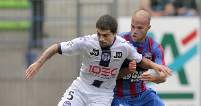 Paulo Machado: Portuguese midfielder poised to join Olympiakos