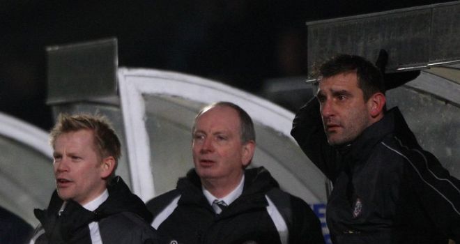 Hoult (right): Released by Bulls