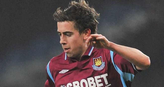 Lee: Extended loan deal