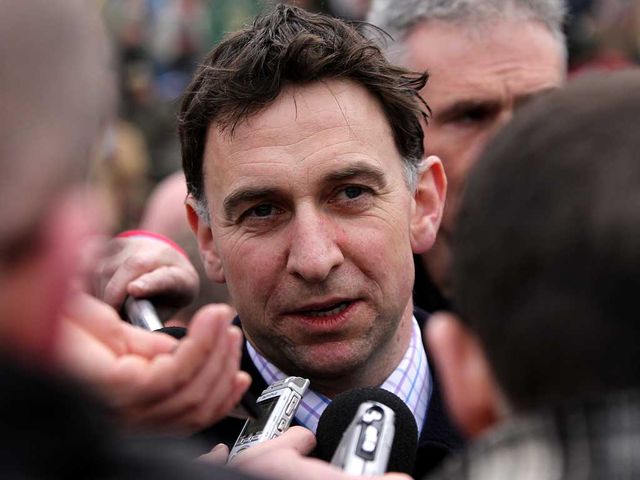 Henry de Bromhead: Trainer of Sizing Rio