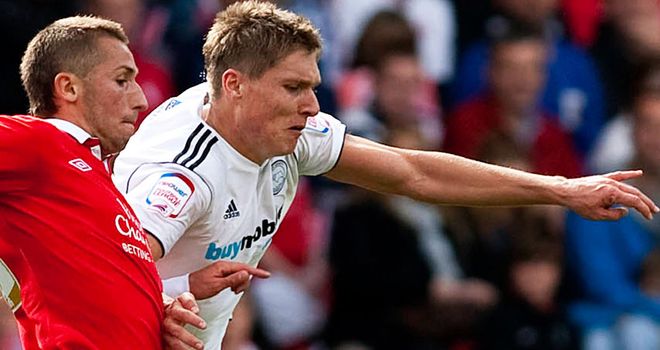 Jeff Hendrick (R): Is hopeful Derby can end their poor run at Crystal Palace
