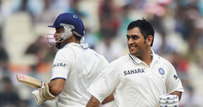 MS Dhoni (right) and VVS Laxman: put on 224 for seventh wicket