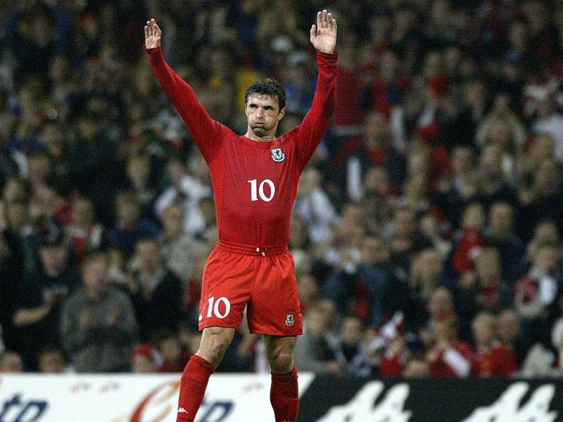 Speed waves goodbye to Wales - as a player - against Poland in 2004