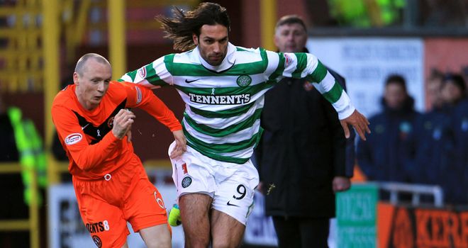 Flood and Samaras: Tussle for possession