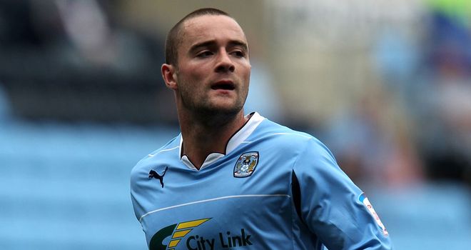 James McPake: Will spend rest of season on loan at Hibernian from Coventry