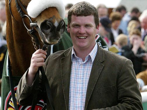 Gordon Elliott: Trains Tharawaat