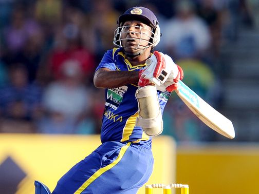 Mahela Jayawardene hits out on his way to 85