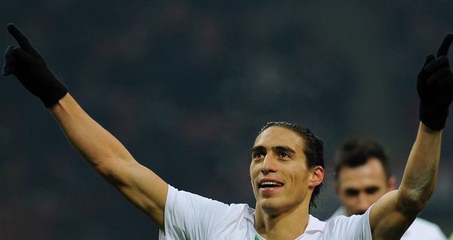 Martin Caceres: Wants Juventus to bring Luis Suarez or Edinson Cavani to Turin