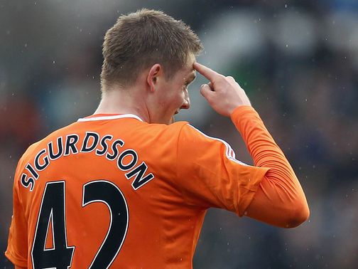 Gylfi Sigurdsson: Completes Tottenham switch