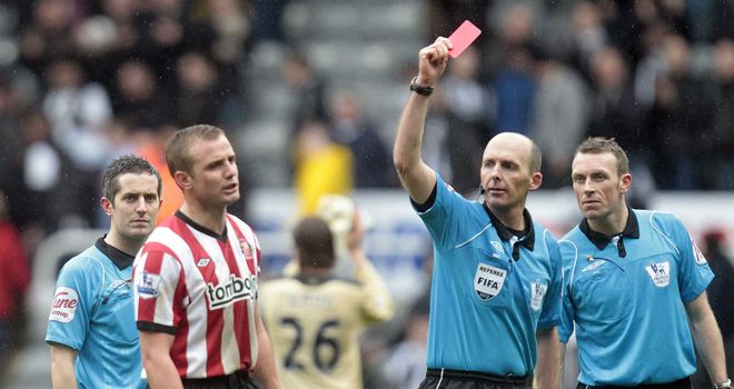 Lee Cattermole: Sunderland captain saw red at end of derby