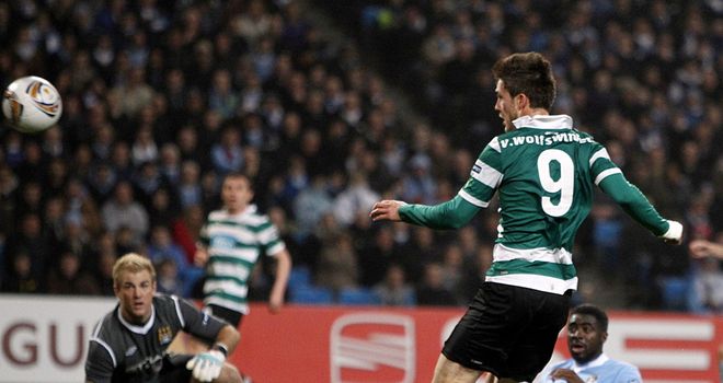 Ricky van Wolfswinkel: Contract extension talks with Sporting Lisbon have stalled