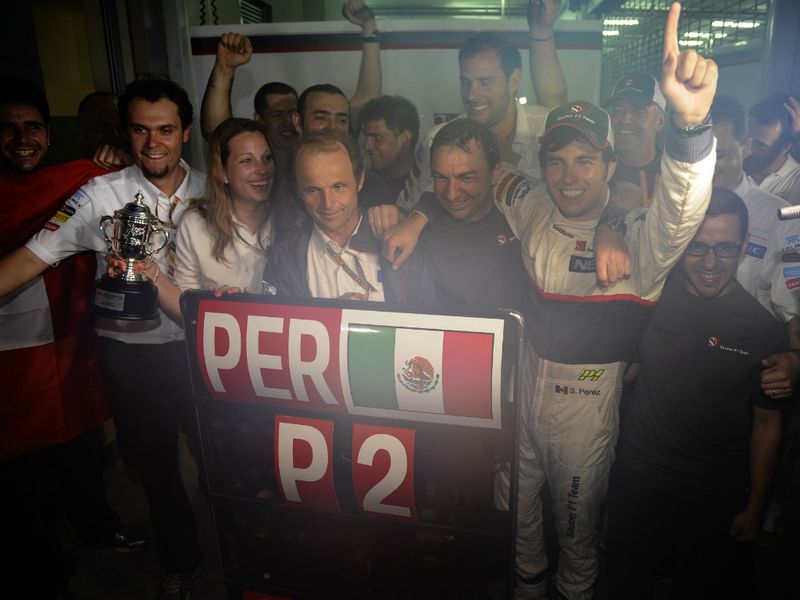 Sauber celebrate Perez's second place