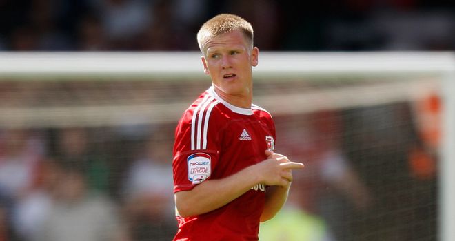 Ritchie: Extends County Ground stay