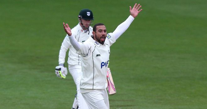 Andre Adams: One-year contract extension