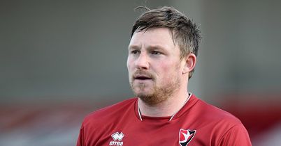 Elliott: Staying at Whaddon Road