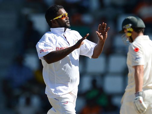 Narsingh Deonarine: Picked up four wickets