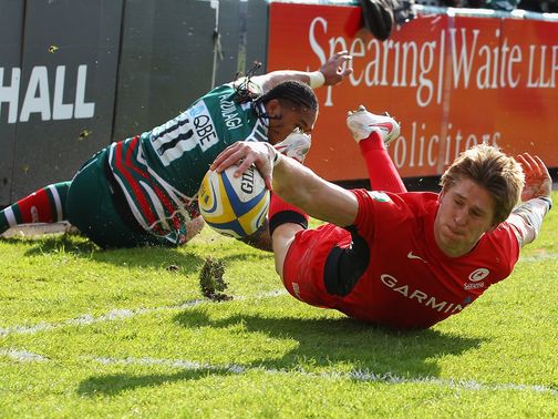 David Strettle: Had to be carried off
