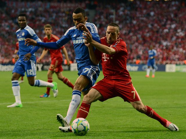 Bosingwa and Ribery battle for possession.