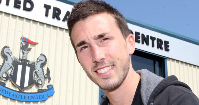 Romain Amalfitano: Hoping to settle quickly at St James' Park