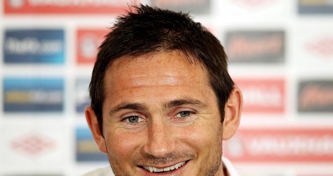 Frank Lampard: England midfielder has no plans to turn his back on international football