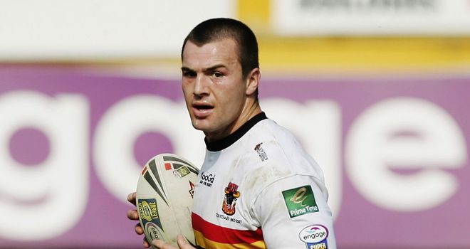 Bradford Bulls paid the Leeds Rhinos £550,000 for Iestyn Harris in 2004