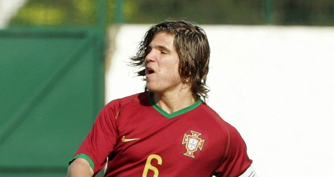 Diogo Amado: Has left Wednesday for native side Estoril