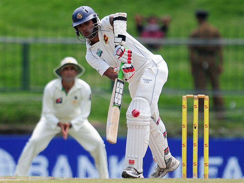 Dinesh Chandimal made 65 before falling to bring on the tea break, Sri Lanka 138 runs behind.