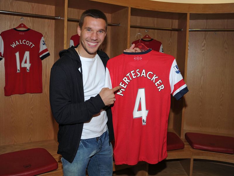 The Polish born forward recognises a familiar name in the Arsenal dressing room.