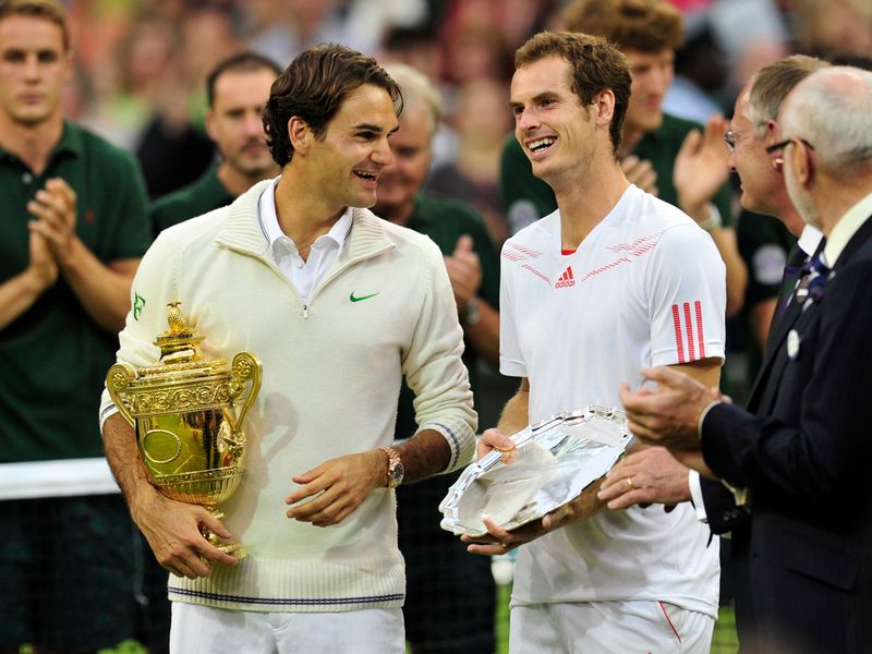 Federer denies Murray a first grand slam title again, beating the Scot 4-6, 7-5, 6-3, 6-4.